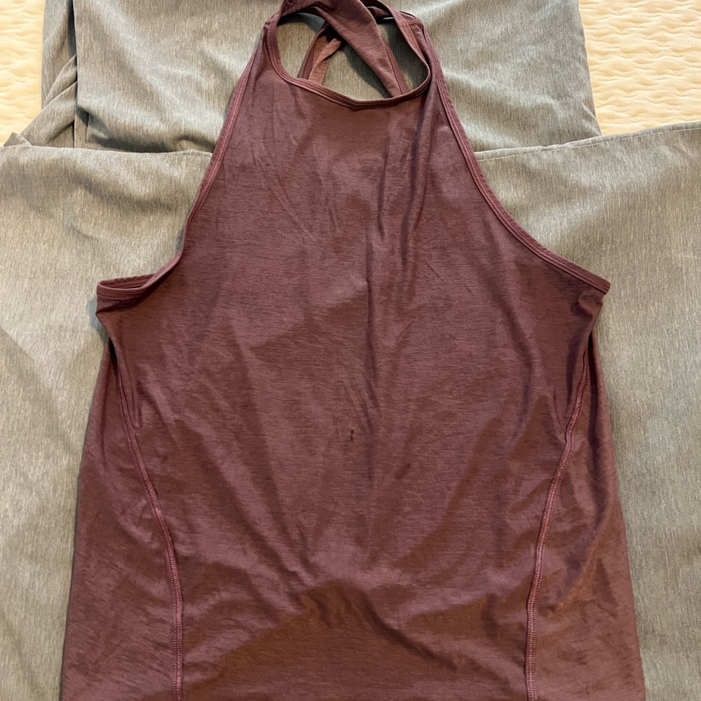 Lululemon tank size 4